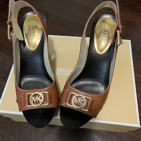 michael kors charm sling size 11